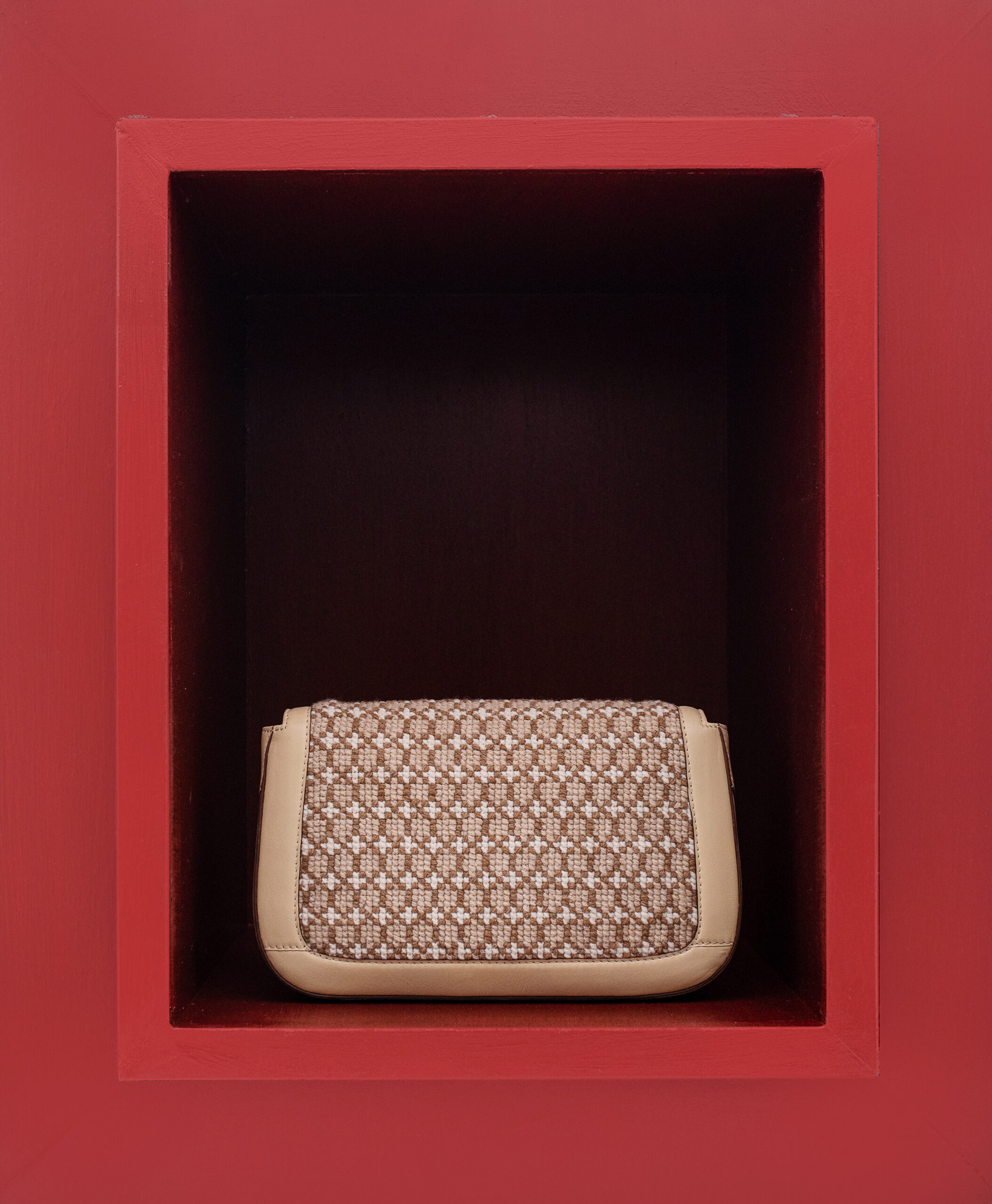 CARRY ALL SADDLE BAG IN ASON EMBROIDERY - Image 5